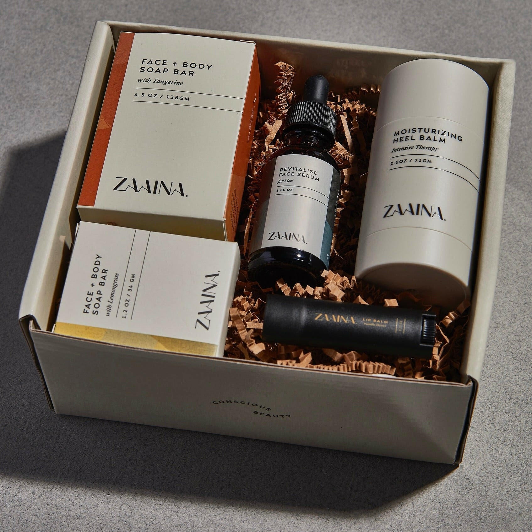 Men's self care spa kit for an effective grooming routine, featuring premium skincare essentials.