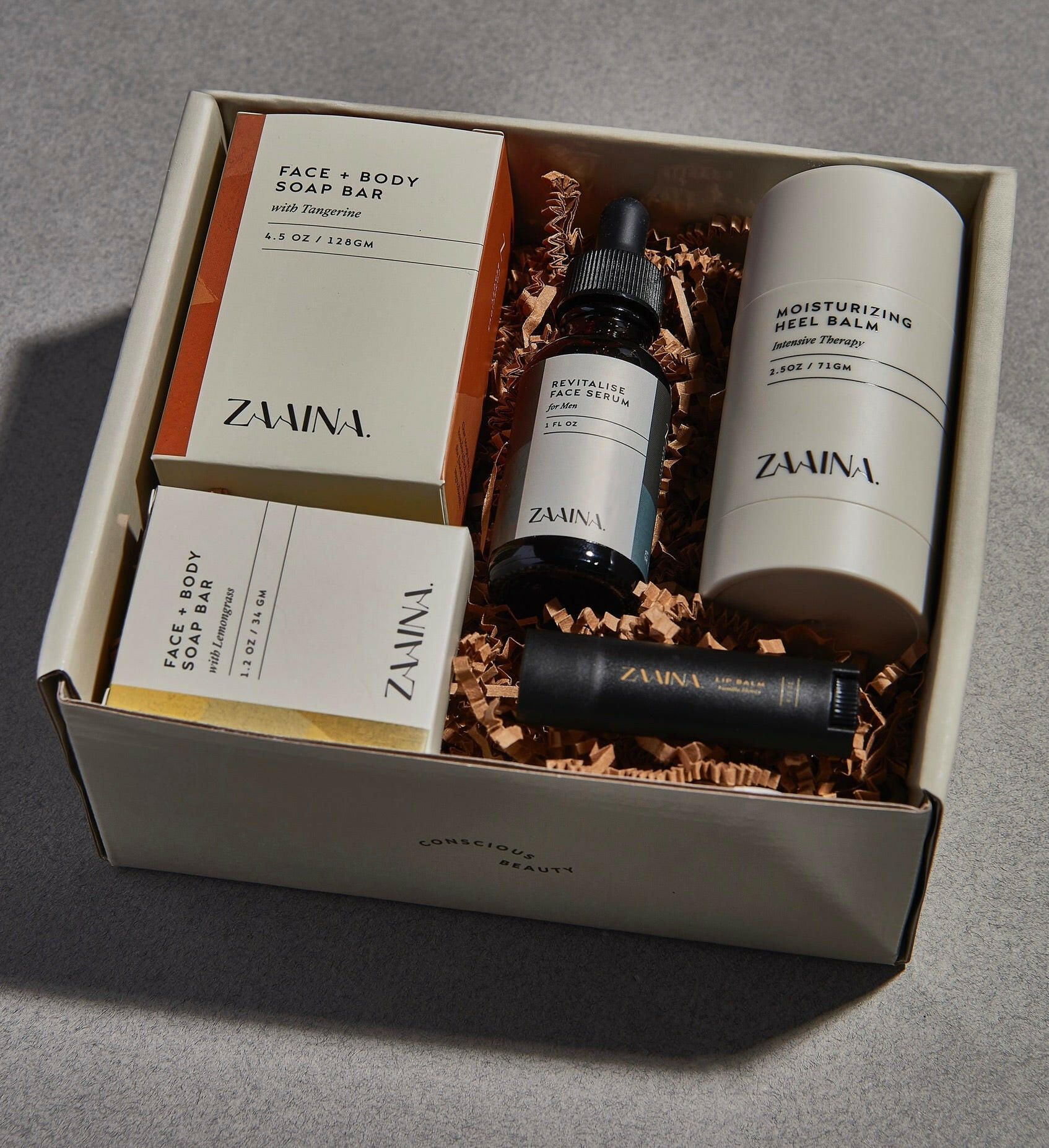 Men's self care spa kit for an effective grooming routine, featuring premium skincare essentials.