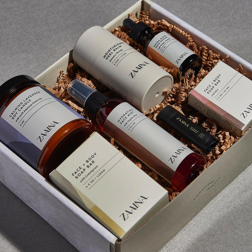 Luxury self care spa box for women, perfect gift set with premium pampering essentials and relaxation items.